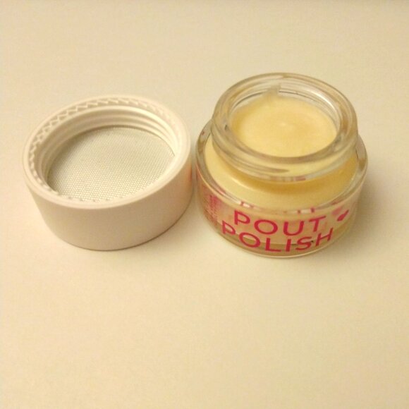 Pacifica Pout Polish Gentle Lip Scrub 0.63oz Winter Travel - Picture 3 of 7